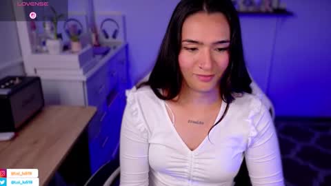 Luisa    online show from November 20, 2025, 10:42 pm