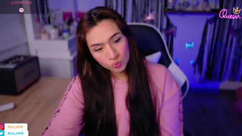 Luisa    online show from April 12, 2026, 10:15 pm