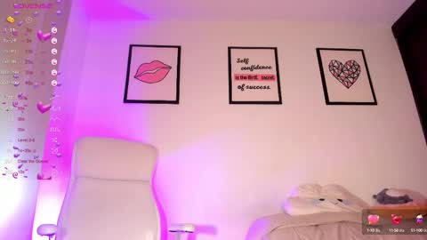 Juliana online show from February 17, 2025, 8:04 pm