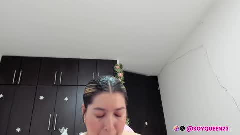 SoyQueen online show from October 3, 2025, 2:52 am