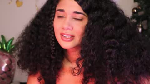 Snapshot of soytropicalfruit chatting on December 12, 2024, 7:41 am You want to talk to me more personal follow me in My Channel VIP 50 the discount online show from December 12, 2024, 7:41 am