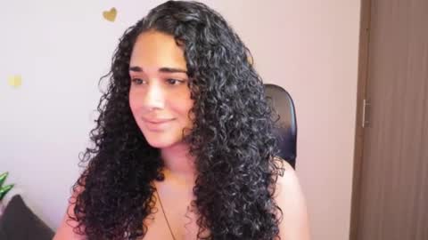 Snapshot of soytropicalfruit chatting on January 25, 2025, 10:07 pm You want to talk to me more personal follow me in My Channel VIP 50 the discount online show from January 25, 2025, 10:07 pm