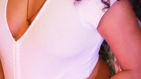 Snapshot of soytropicalfruit chatting on February 4, 2025, 5:53 am You want to talk to me more personal follow me in My Channel VIP 50 the discount online show from February 4, 2025, 5:53 am