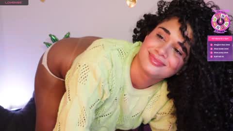 Snapshot of soytropicalfruit chatting on February 6, 2025, 3:59 am You want to talk to me more personal follow me in My Channel VIP 50 the discount online show from February 6, 2025, 3:59 am