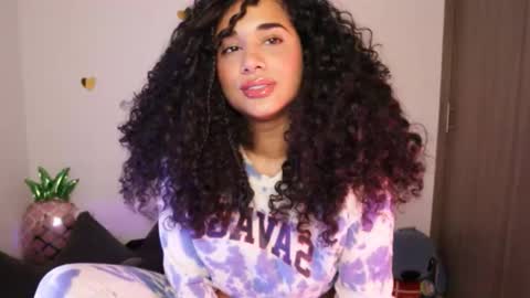 Snapshot of soytropicalfruit chatting on February 14, 2025, 4:15 am You want to talk to me more personal follow me in My Channel VIP 50 the discount online show from February 14, 2025, 4:15 am