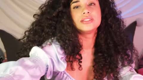 Snapshot of soytropicalfruit chatting on March 11, 2025, 6:00 am You want to talk to me more personal follow me in My Channel VIP 50 the discount online show from March 11, 2025, 6:00 am