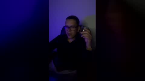 Usuario69 online show from January 6, 2026, 3:10 am