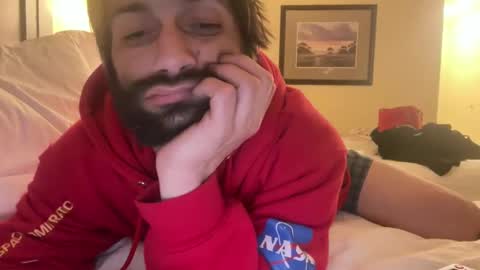 Snapshot of spacecase843 chatting on January 11, 2025, 4:59 am TrndSettrz online show from January 11, 2025, 4:59 am