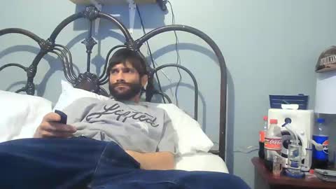 Snapshot of spacecase843 chatting on March 9, 2025, 11:35 pm TrndSettrz online show from March 9, 2025, 11:35 pm