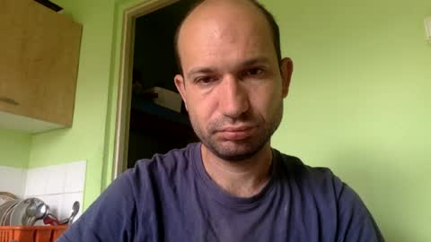 Snapshot of sparei7 chatting on July 6, 2026, 11:07 am Snaiky online show from July 6, 2026, 11:07 am