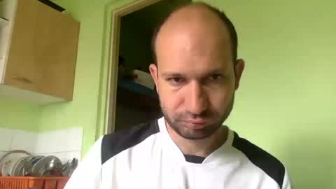 Snapshot of sparei7 chatting on July 10, 2026, 10:07 am Snaiky online show from July 10, 2026, 10:07 am