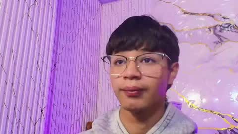 spark_tay online show from May 18, 2026, 4:07 am