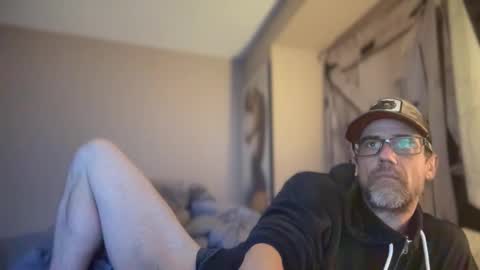 Dad online show from November 11, 2025, 7:41 am