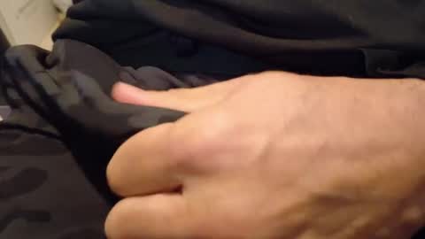 Snapshot of sparklenuts17 chatting on December 26, 2024, 2:59 pm sparklenuts17 online show from December 26, 2024, 2:59 pm