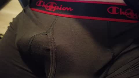 Snapshot of sparklenuts17 chatting on February 12, 2025, 4:22 pm sparklenuts17 online show from February 12, 2025, 4:22 pm