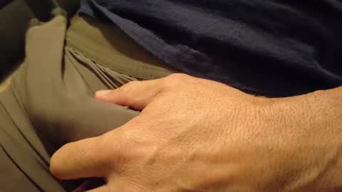 Snapshot of sparklenuts17 chatting on February 17, 2025, 2:59 pm sparklenuts17 online show from February 17, 2025, 2:59 pm