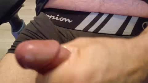 Snapshot of sparklenuts17 chatting on October 4, 2025, 2:26 pm sparklenuts17 online show from October 4, 2025, 2:26 pm