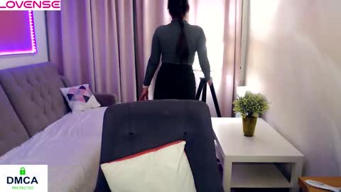 Snapshot of sparkling_starlet67 chatting on February 21, 2026, 5:41 am Ilona online show from February 21, 2026, 5:41 am