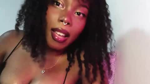 Soleil online show from November 24, 2025, 2:06 pm