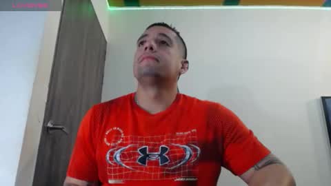 Snapshot of spartacus_cam chatting on January 21, 2025, 4:54 am     online show from January 21, 2025, 4:54 am