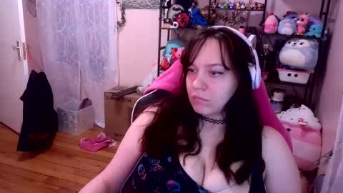 Snapshot of spawnofademon chatting on April 30, 2026, 5:47 am spawnofademon online show from April 30, 2026, 5:47 am