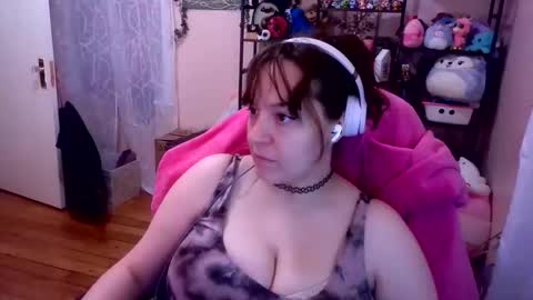 Snapshot of spawnofademon chatting on May 1, 2026, 10:42 am spawnofademon online show from May 1, 2026, 10:42 am
