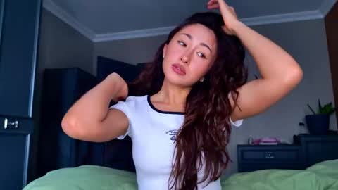 Nicole online show from May 31, 2026, 7:15 am