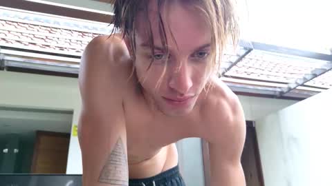 Snapshot of specter_of_cummunism chatting on March 2, 2026, 5:08 am Sasha -- online show from March 2, 2026, 5:08 am