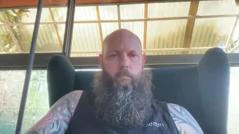 Beard Guy online show from October 16, 2025, 4:57 am