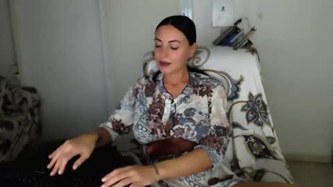 Carla online show from September 15, 2025, 4:40 pm