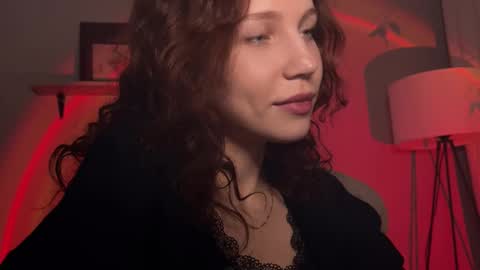 spicy___caramel online show from December 1, 2025, 4:56 pm