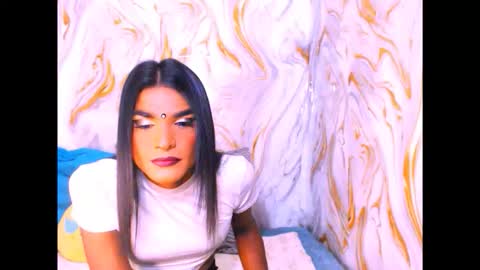 spicybarbie4u online show from April 19, 2026, 5:23 pm