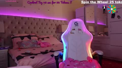 Alicia online show from October 19, 2025, 8:15 am