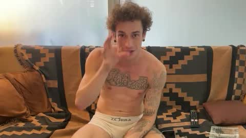 Snapshot of spicyraphael chatting on February 19, 2026, 5:25 am spicyraphael online show from February 19, 2026, 5:25 am