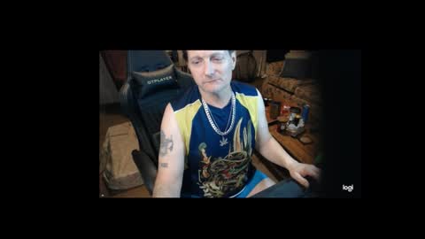 Snapshot of spider19752020 chatting on January 4, 2025, 1:10 am bri and mags fun room online show from January 4, 2025, 1:10 am