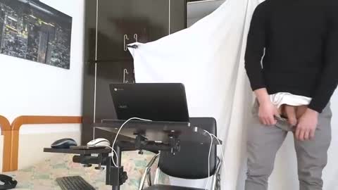 Snapshot of spider_0090 chatting on February 28, 2025, 3:04 pm Marco. When Im offline you can view premium content in bio online show from February 28, 2025, 3:04 pm