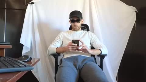 Snapshot of spider_0090 chatting on November 12, 2025, 10:15 am Marco. When Im offline you can view premium content in bio online show from November 12, 2025, 10:15 am