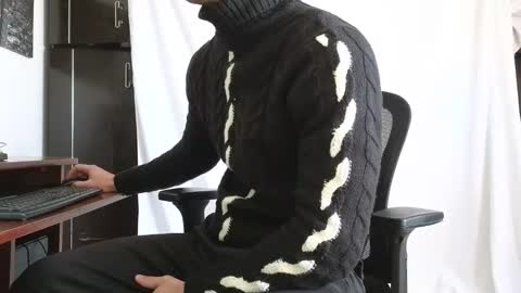 Snapshot of spider_0090 chatting on November 27, 2025, 10:06 am Marco. When Im offline you can view premium content in bio online show from November 27, 2025, 10:06 am