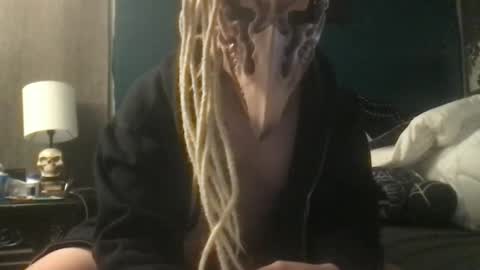 Snapshot of spiderspunk_172 chatting on February 16, 2026, 12:45 pm Ghost Face666 online show from February 16, 2026, 12:45 pm