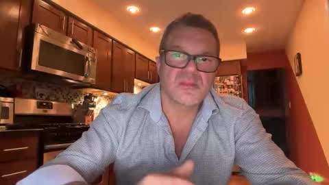 spike69old online show from February 13, 2026, 11:01 pm