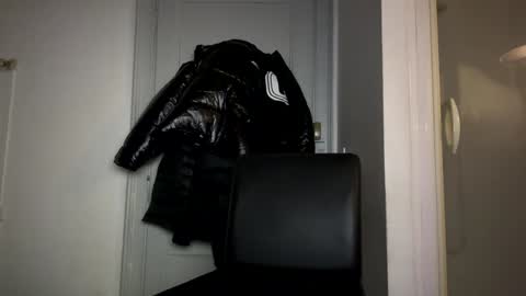 Snapshot of splashyyyz chatting on December 9, 2024, 8:23 pm splashyyyz online show from December 9, 2024, 8:23 pm