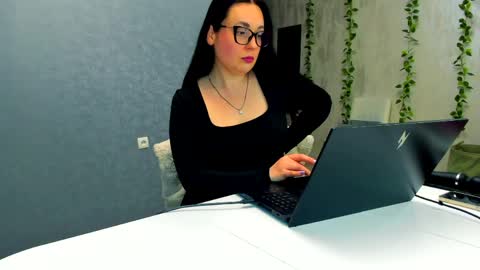 Lilith online show from April 9, 2026, 5:40 pm