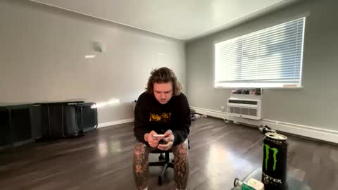 sportsfreak1619 online show from November 24, 2025, 11:04 pm