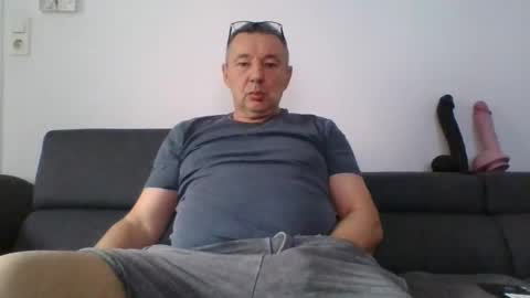 Snapshot of spring2018 chatting on February 7, 2026, 11:14 am spring online show from February 7, 2026, 11:14 am