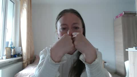 spring_time_ online show from April 15, 2026, 9:38 am