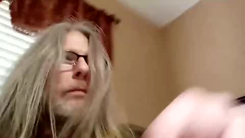 spunslut212 online show from January 3, 2025, 1:36 pm