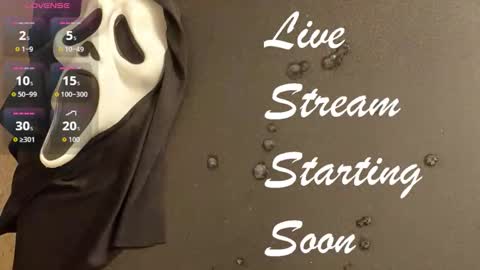 Snapshot of squ1rtl3cb chatting on November 6, 2025, 10:27 am squ1rtl3cb online show from November 6, 2025, 10:27 am
