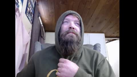 Snapshot of squegly chatting on February 14, 2025, 10:14 pm Bryan online show from February 14, 2025, 10:14 pm