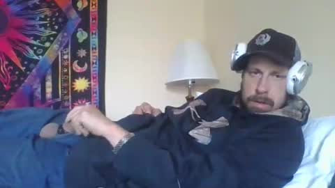 squirrelshoe99 online show from May 6, 2026, 8:14 pm