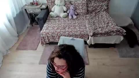 Snapshot of squirt_kimmm chatting on October 14, 2025, 8:15 am Kim online show from October 14, 2025, 8:15 am